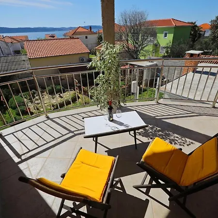 Affittacamere Rooms&studio Flower 3*