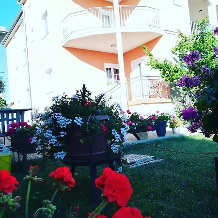 & Flower Maison d'hôtes Bibinje